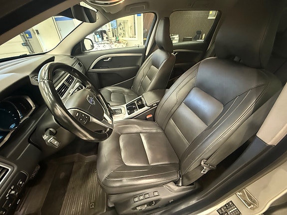 Volvo V70 15 of 30