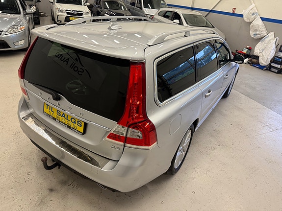 Volvo V70 6 of 30
