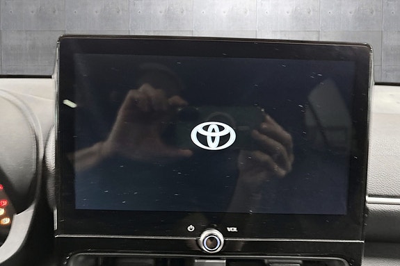 Toyota Yaris Cross 12 of 30