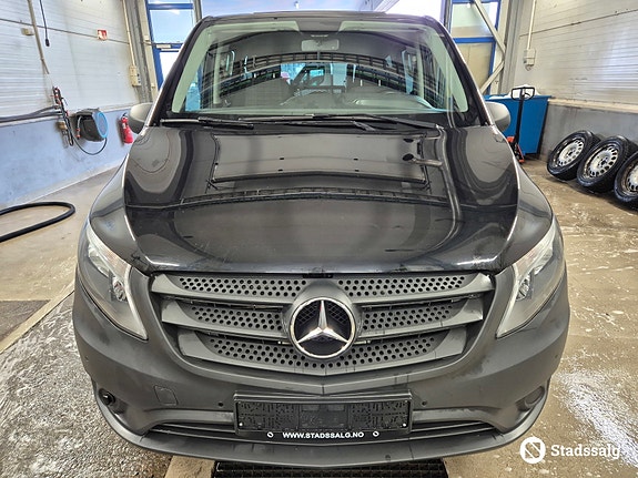 Mercedes-Benz Vito Tourer 5 of 10