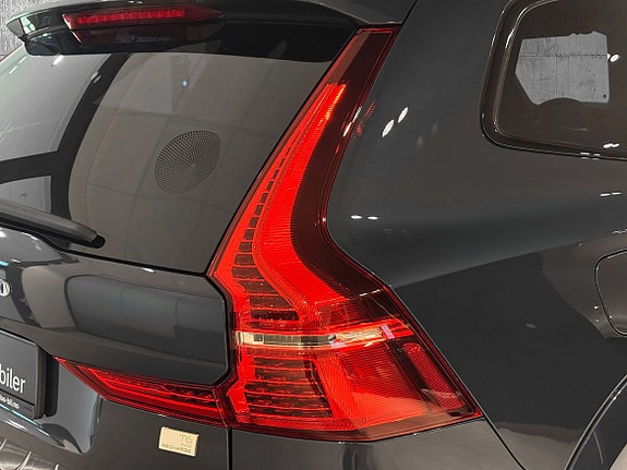 Volvo XC60 7 of 30