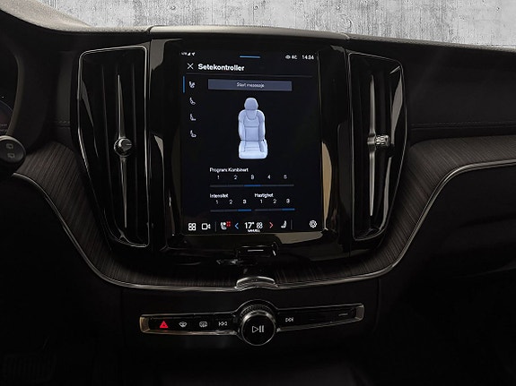 Volvo XC60 22 of 30