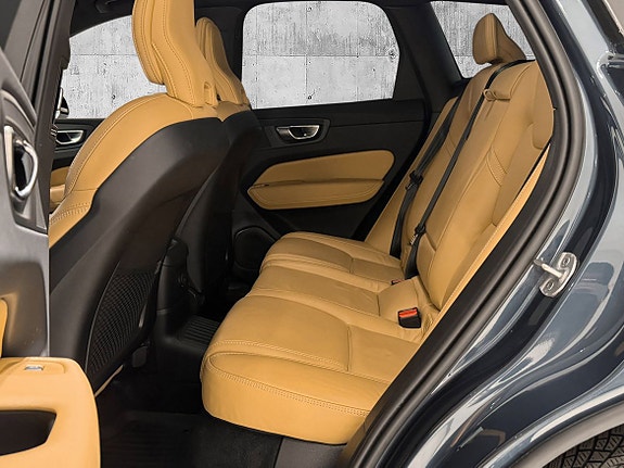 Volvo XC60 28 of 30