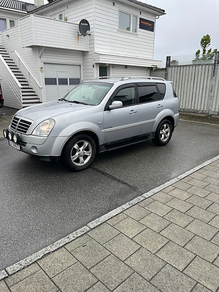 SsangYong Rexton 2 of 22