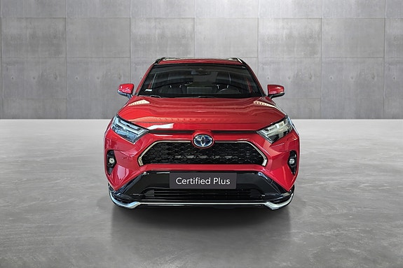 Toyota RAV4 Plug-in Hybrid 8 of 24