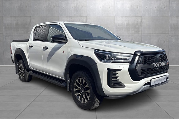 Toyota HiLux 7 of 25