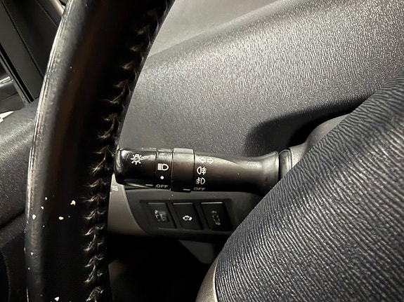 Toyota Prius 28 of 30