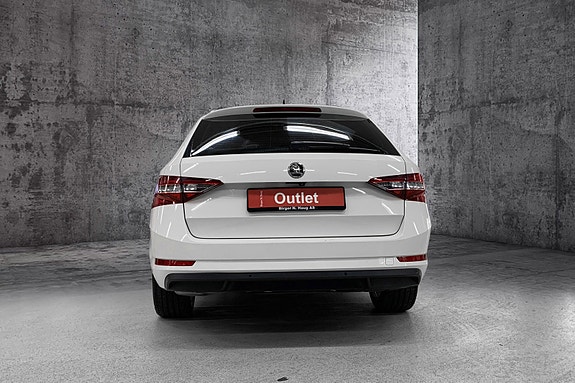 Skoda Superb 3 of 15