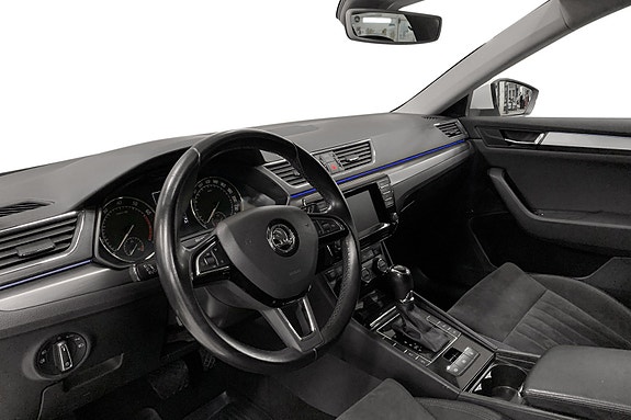 Skoda Superb 6 of 15