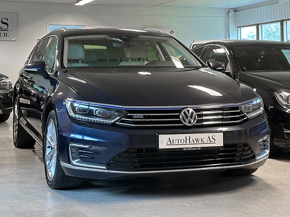 Volkswagen Passat 6 of 30