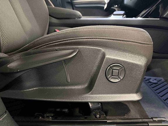 Audi e-tron 15 of 20