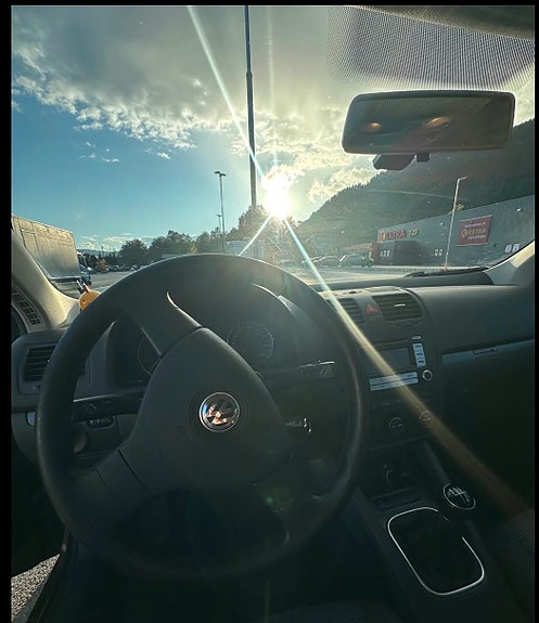 Volkswagen Golf V 3 of 7