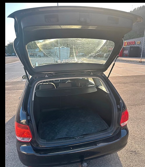 Volkswagen Golf V 5 of 7