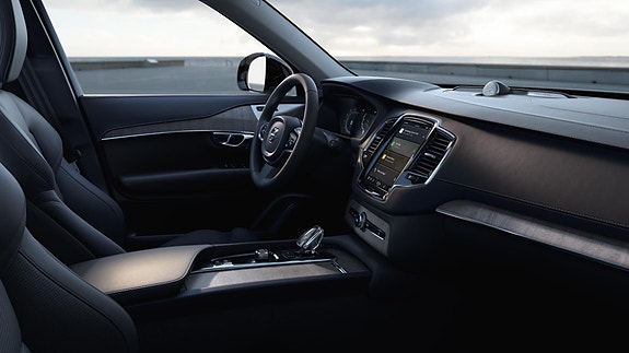 Volvo XC90 24 of 28