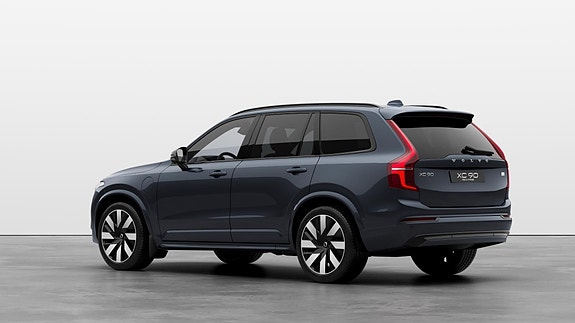 Volvo XC90 4 of 28