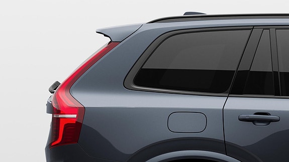 Volvo XC90 15 of 28