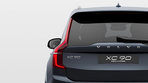 Volvo XC90 13 of 28
