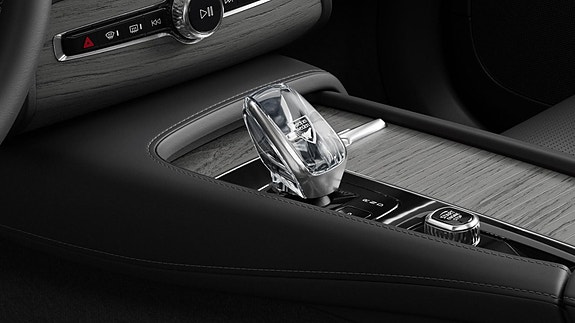 Volvo XC90 22 of 28