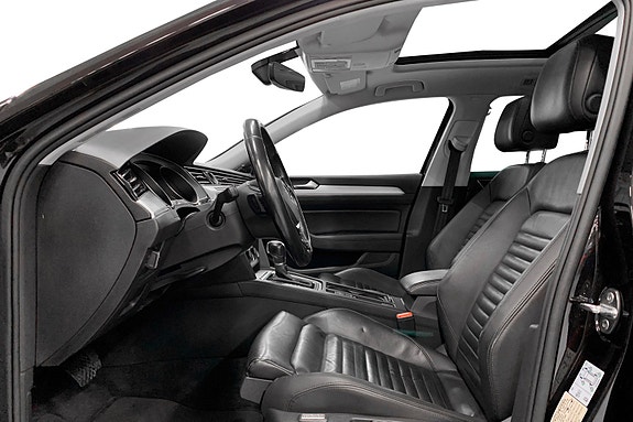 Volkswagen Passat 5 of 16