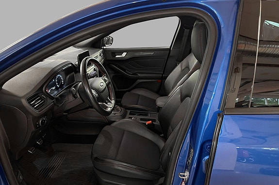 Ford Focus 8 of 27