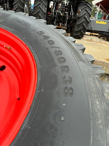 Nokian TRI2 540/80r38 med felg 8-221-275 Claas 2 of 8