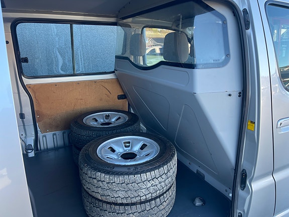 Toyota HiAce 29 of 30