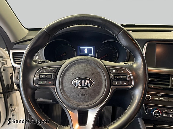 Kia Optima 12 of 16