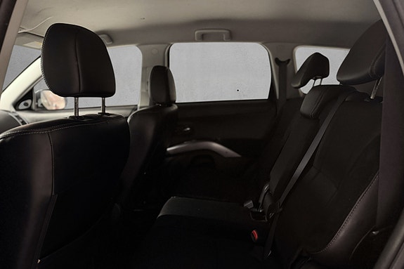 Mitsubishi Outlander 17 of 19