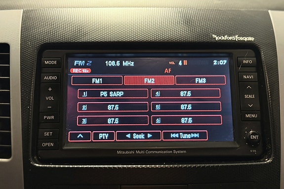 Mitsubishi Outlander 13 of 19