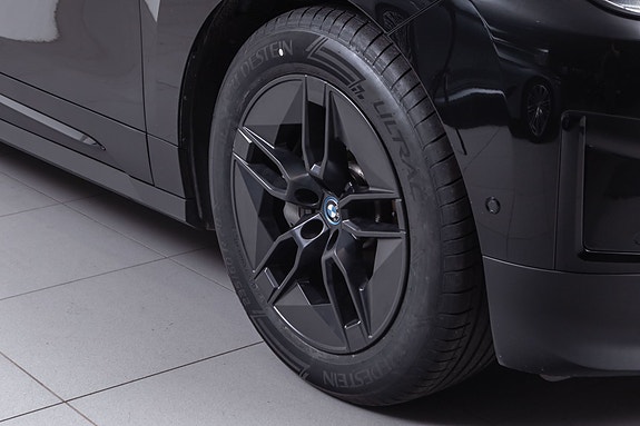 BMW iX 3 of 29