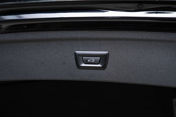 BMW iX 29 of 29