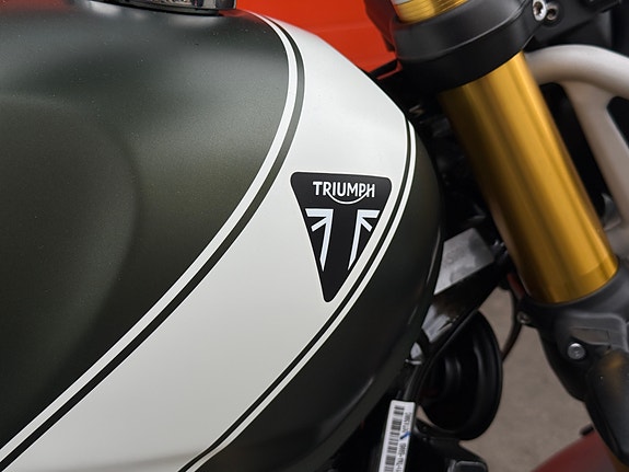 Triumph Scrambler 400X 7 of 9