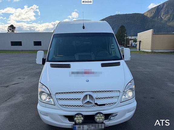 Mercedes-Benz Sprinter 516 m/ 16+1 og godkjent for to rullestolbrukere. SE VIDEO 9 of 30