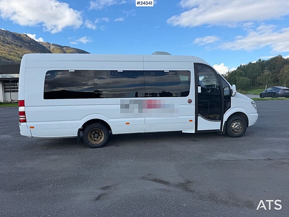 Mercedes-Benz Sprinter 516 m/ 16+1 og godkjent for to rullestolbrukere. SE VIDEO 7 of 30