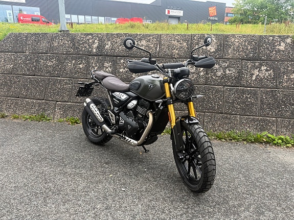 Triumph Scrambler 400X Matt Khaki Green 1 igjen! 7 of 13