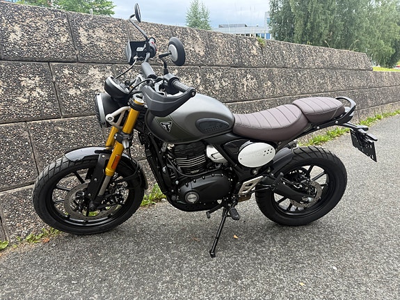 Triumph Scrambler 400X Matt Khaki Green 1 igjen! 4 of 13