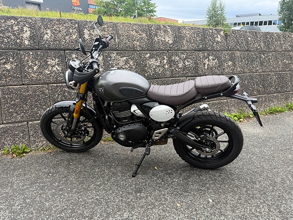 Triumph Scrambler 400X Matt Khaki Green 1 igjen! 3 of 13
