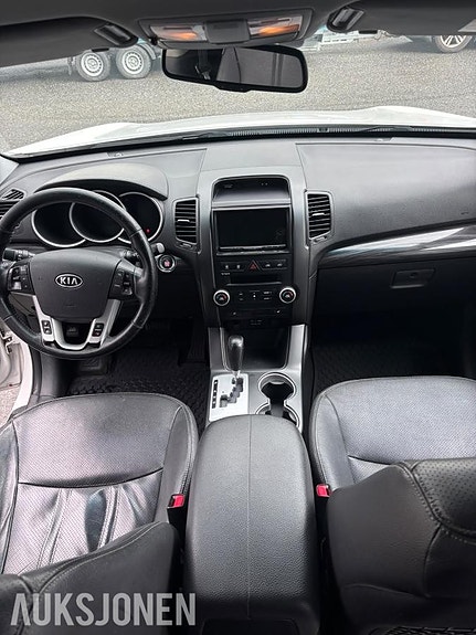 Kia Sorento 11 of 18