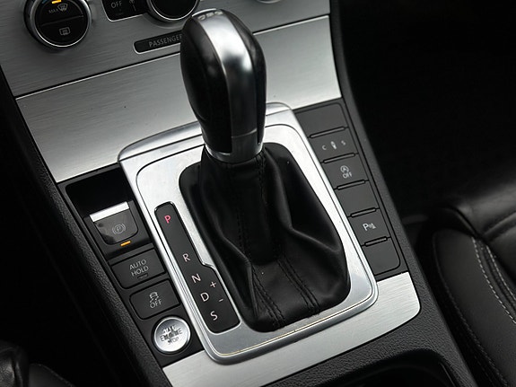 Volkswagen CC 18 of 30