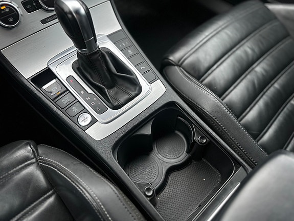 Volkswagen CC 17 of 30