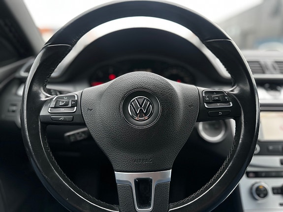 Volkswagen CC 24 of 30
