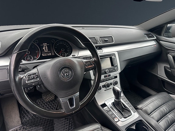 Volkswagen CC 11 of 30