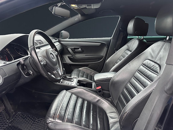 Volkswagen CC 9 of 30
