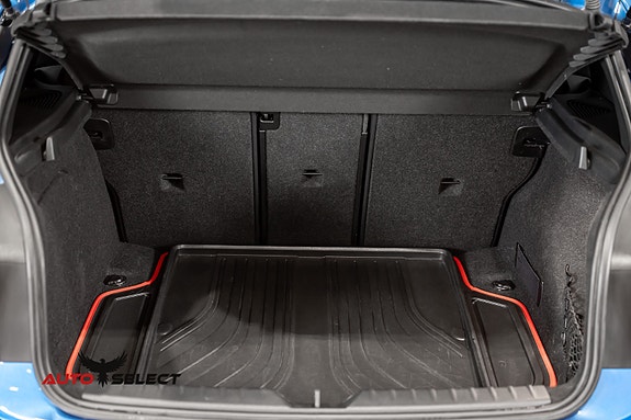 BMW M135i 11 of 30