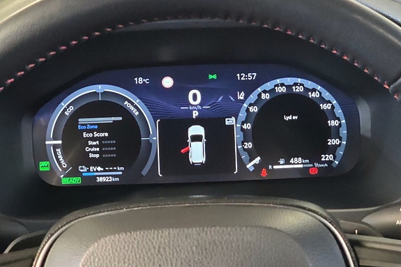 Toyota RAV4 Plug-in Hybrid 13 of 24