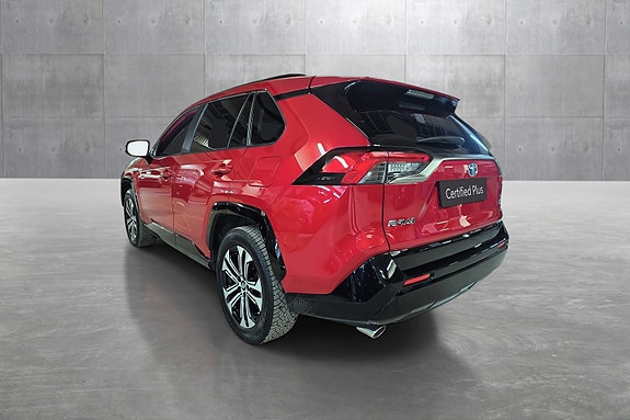 Toyota RAV4 Plug-in Hybrid 3 of 24