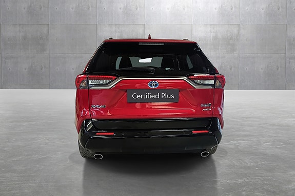 Toyota RAV4 Plug-in Hybrid 4 of 24