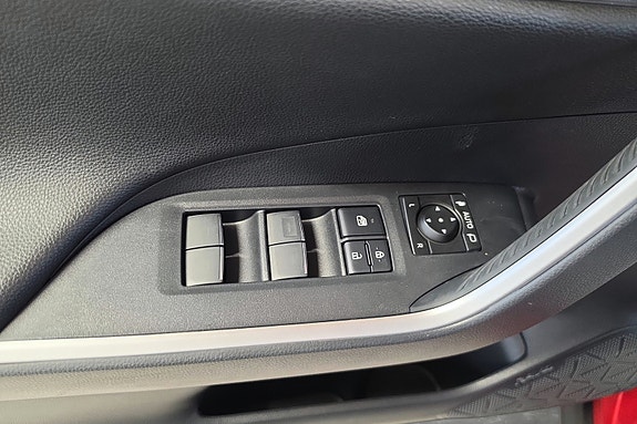 Toyota RAV4 Plug-in Hybrid 22 of 24