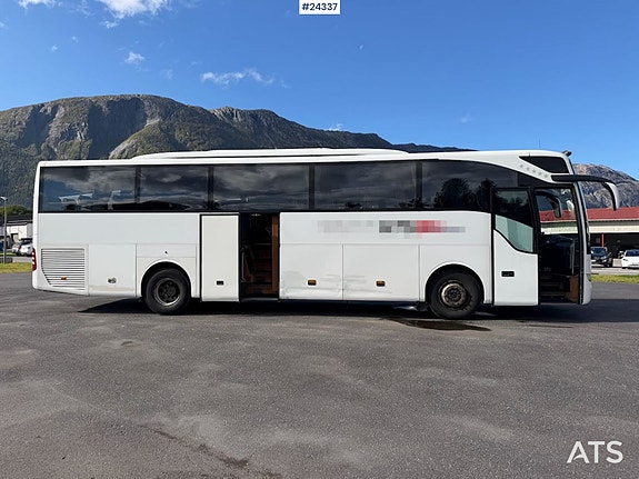 Mercedes-Benz Tourismo 4x2 3 of 30