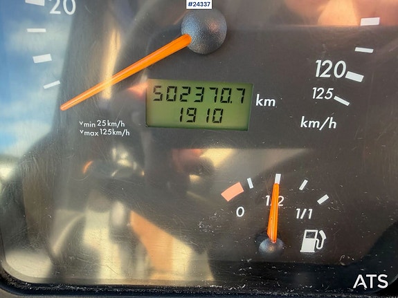 Mercedes-Benz Tourismo 4x2 13 of 30
